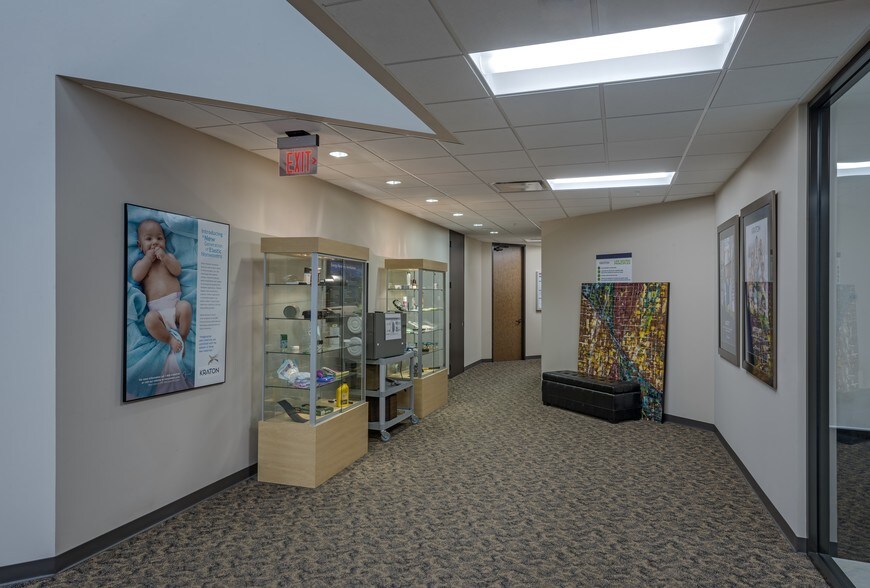 More Photos Of 16400 Park Row, Houston Office For Lease