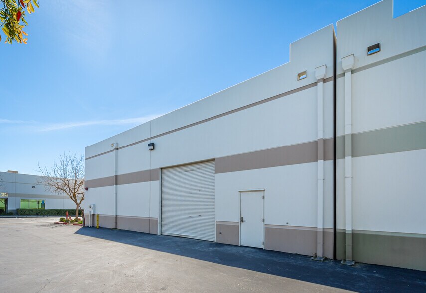 More Photos Of 1250 Dupont Ct, Manteca Warehouse For Sale