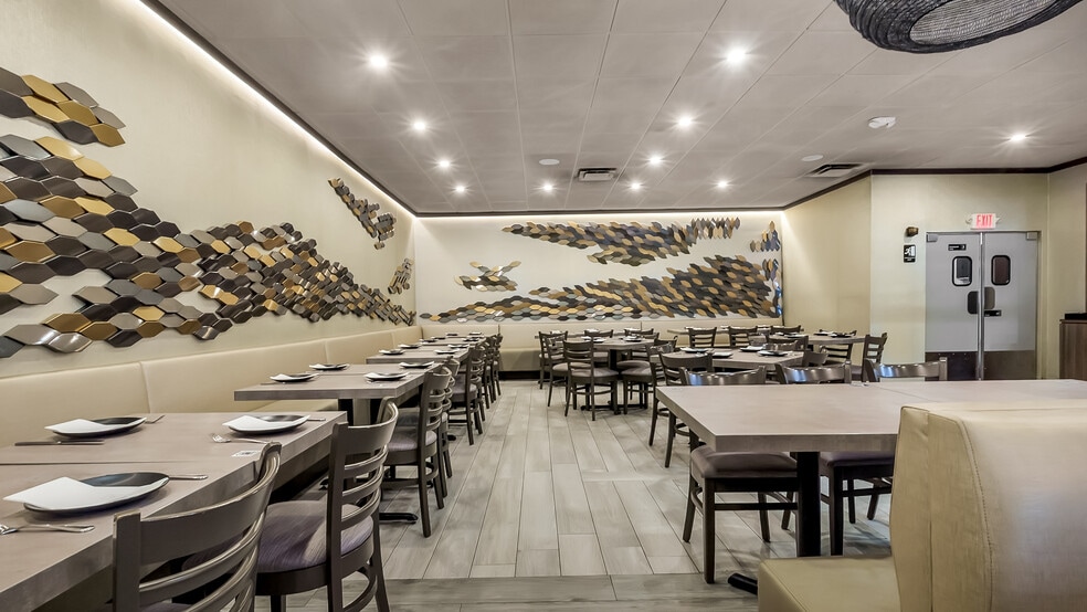 More Photos Of 2220 N University Dr, Fort Lauderdale Restaurant For Sale