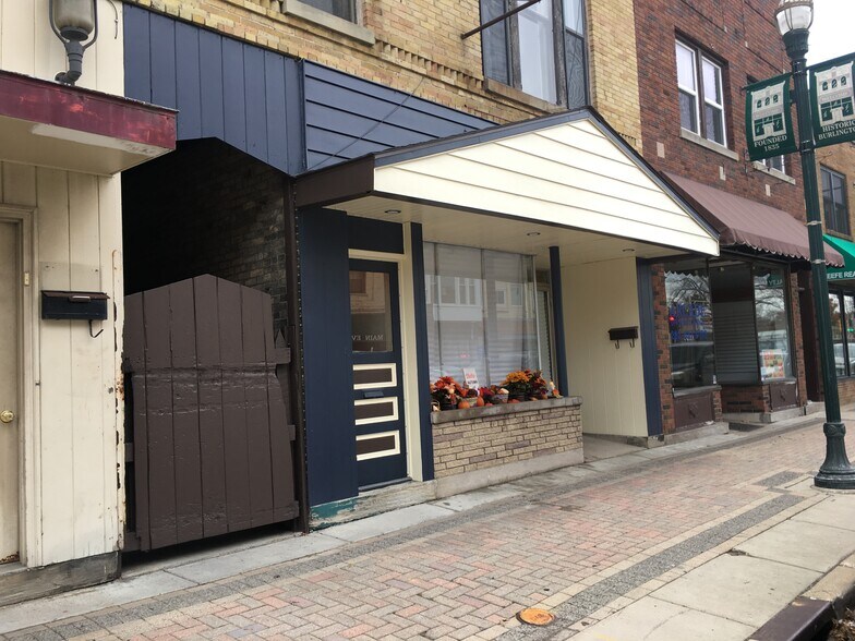 More Photos Of 541-549 Pine St, Burlington Storefront Retail Residential For Sale