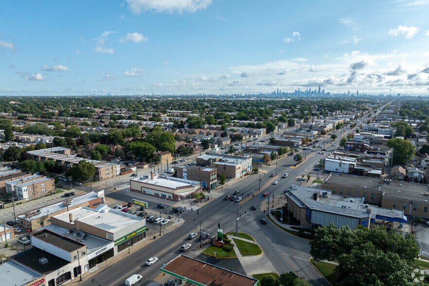 More Photos Of 6650 Cermak Rd, Berwyn Bank For Sale