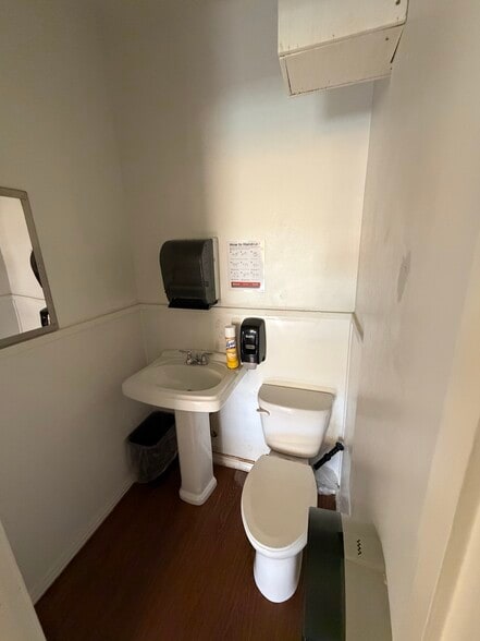 More Photos Of 7470 TX-154, Marshall Specialty For Sale