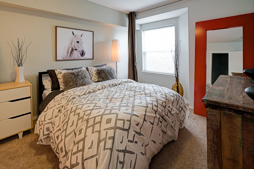 More Photos Of 1500 NE 15th Ave, Portland Apartments For Lease