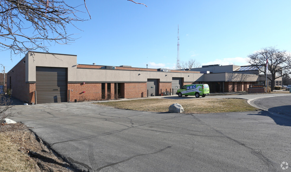 Primary Photo Of 220 W Campus Dr, Arlington Heights Research And Development For Lease