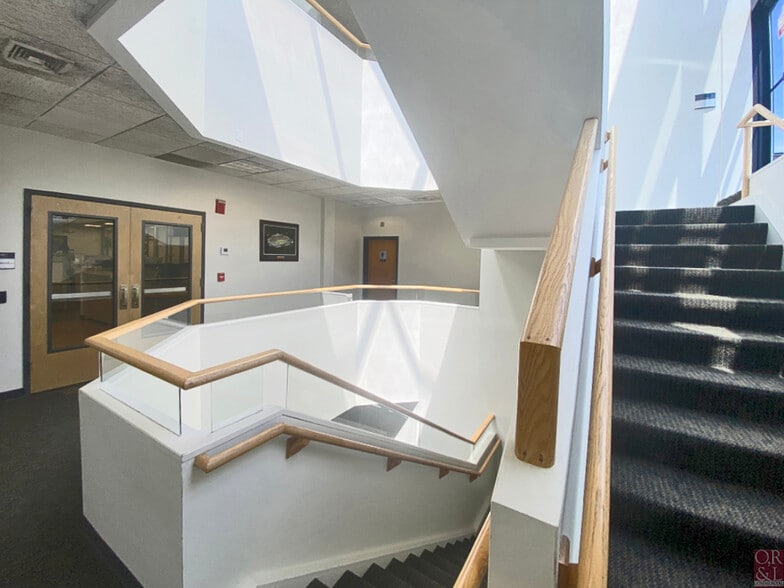 More Photos Of 67 Prospect Ave, West Hartford Medical For Sale