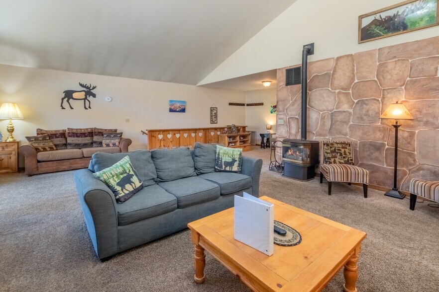 More Photos Of 416 Grand Ave, Grand Lake Hotel For Sale