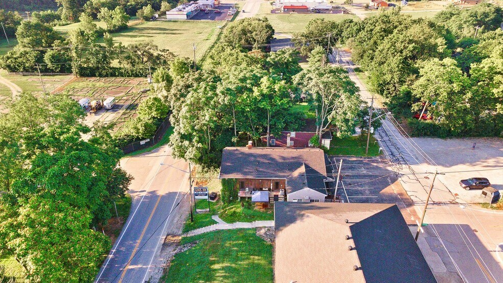 More Photos Of 4342-4348 Washington, Hooven Restaurant For Sale