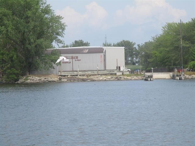 Primary Photo Of 2363 Weadock Hwy, Essexville Marina For Sale