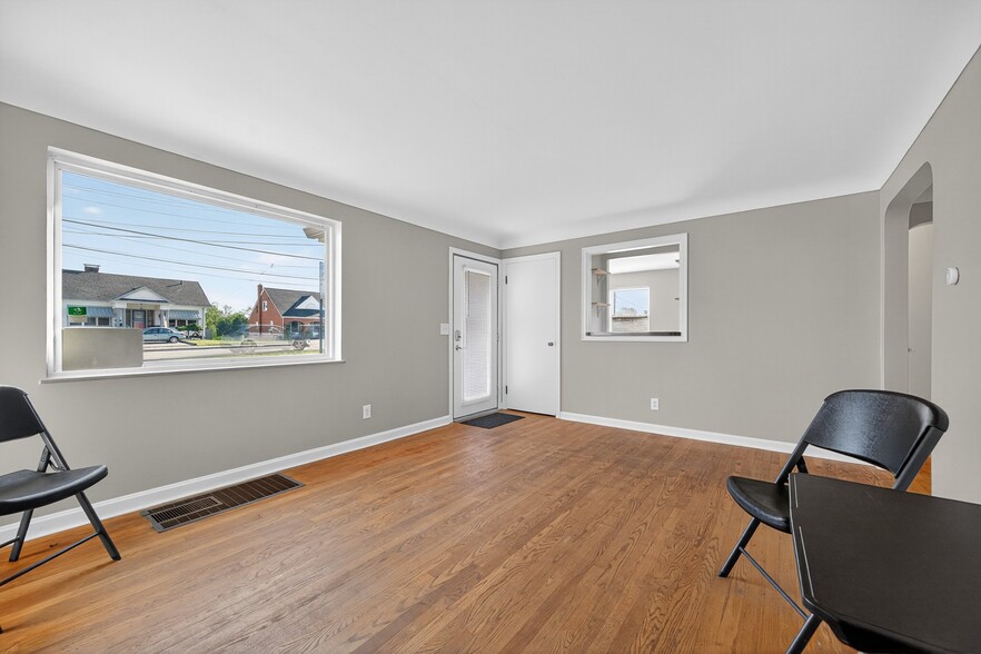 More Photos Of 5709 Cheviot Rd, White Oak Office For Sale