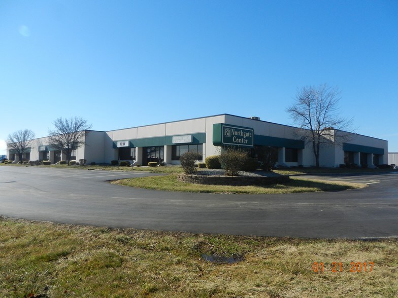 More Photos Of 10 Central Industrial Dr, Granite City Warehouse For Sale