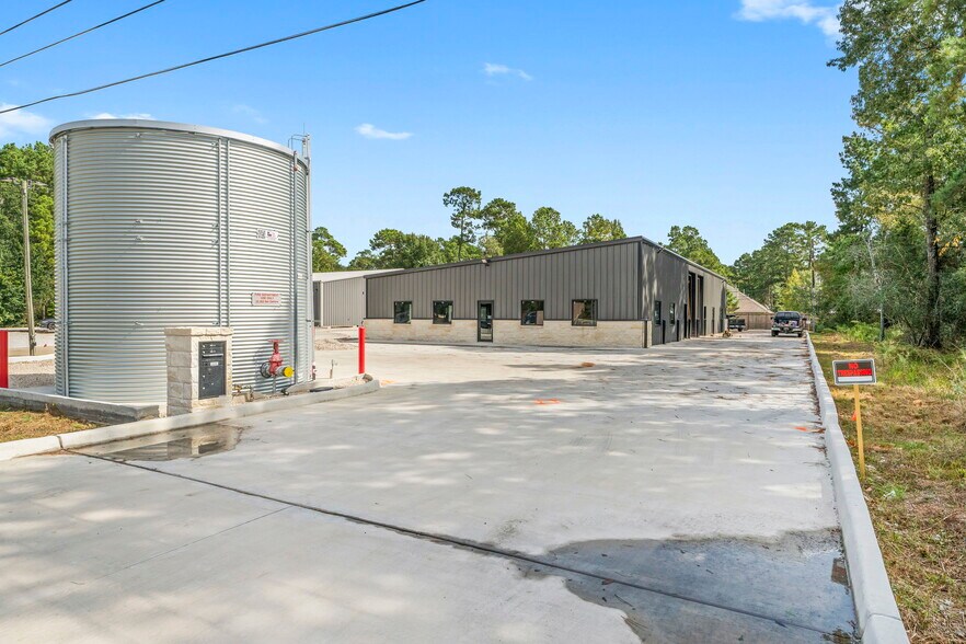 More Photos Of 402 Honea Egypt Rd, Magnolia Flex For Lease