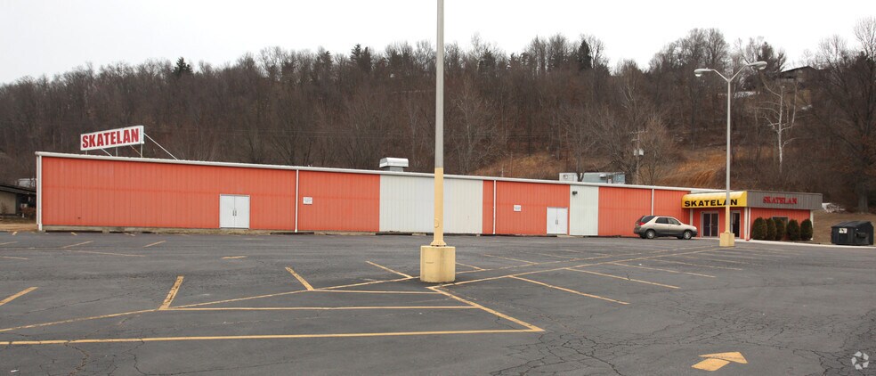 More Photos Of 7900 Ohio River Rd, Wheelersburg Storefront For Lease