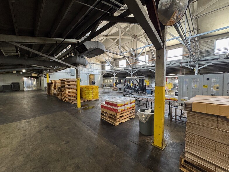 More Photos Of 2028 S 3rd St, Fresno Food Processing For Sale