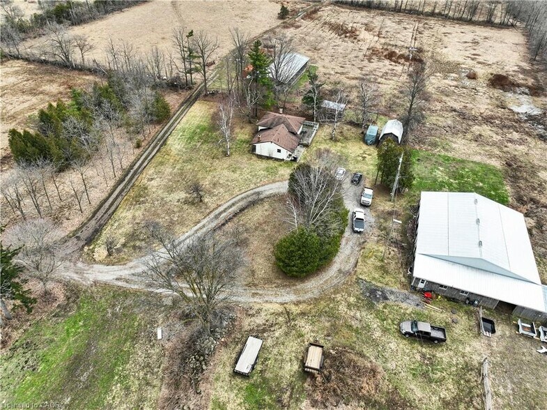 More Photos Of 2027 HIGHWAY 6 Hwy, Puslinch Specialty For Sale
