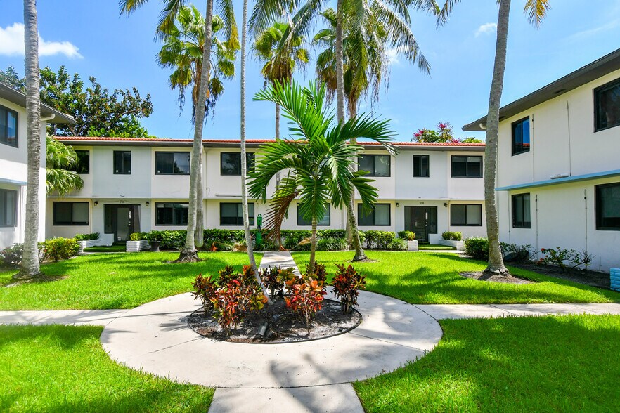 More Photos Of 912-918 NE 15th Ave, Fort Lauderdale Apartments For Sale