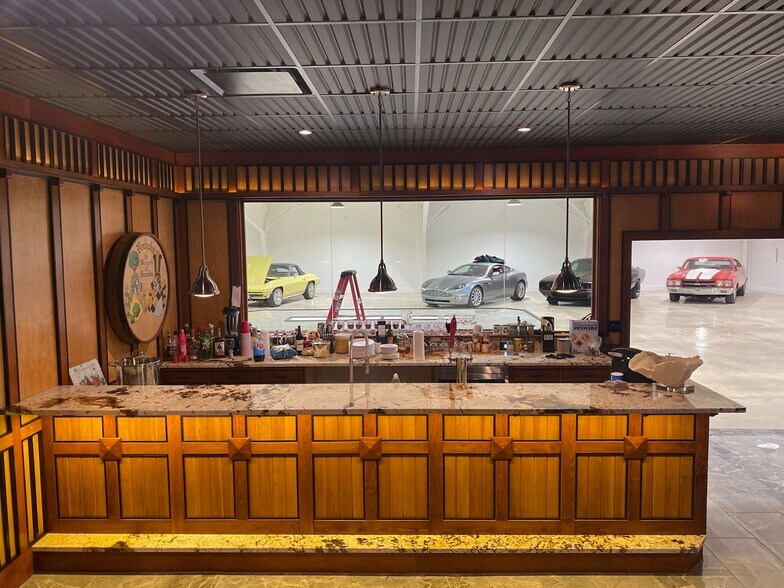 More Photos Of 1141 Pierce St, Clearwater Warehouse For Sale