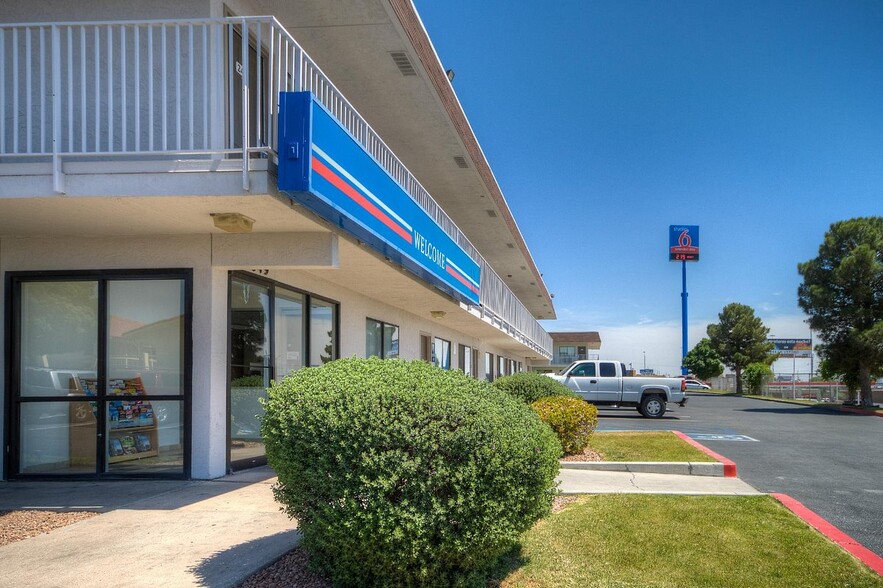 More Photos Of 11049 W Gateway Blvd, El Paso Hotel For Sale
