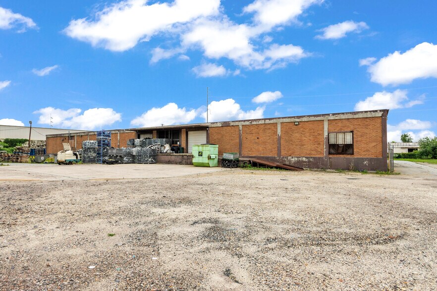 More Photos Of 1219 New Savannah Rd, Augusta Distribution For Lease