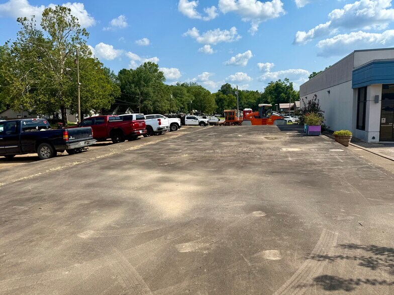 More Photos Of 1160 Clarksville st, Paris Land For Sale