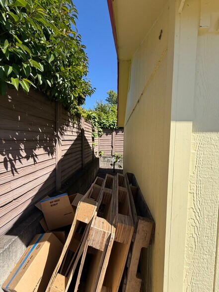 More Photos Of 720 E Washington St, Petaluma Office For Sale