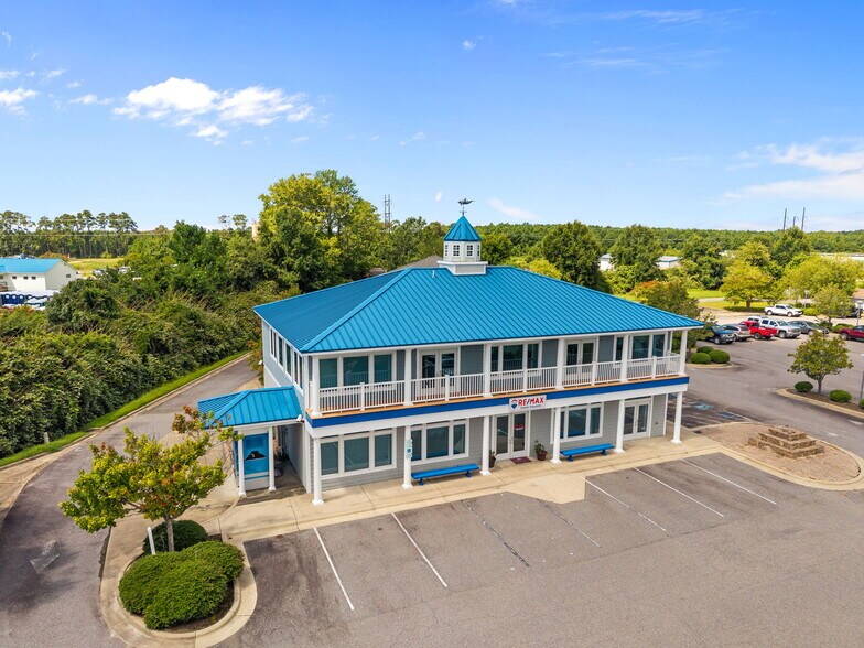 More Photos Of 8468 Caratoke Hwy, Powells Point Bank For Lease