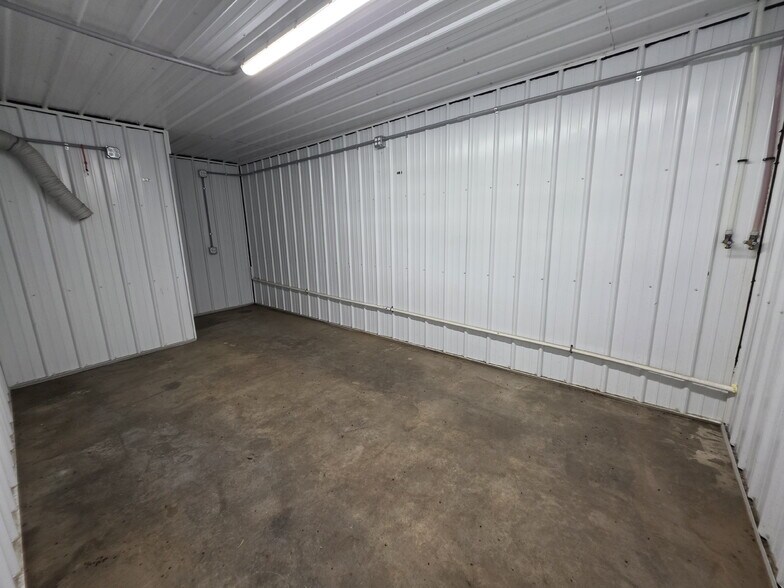 More Photos Of N12757 Rindahl Valley Rd, Osseo Warehouse For Lease