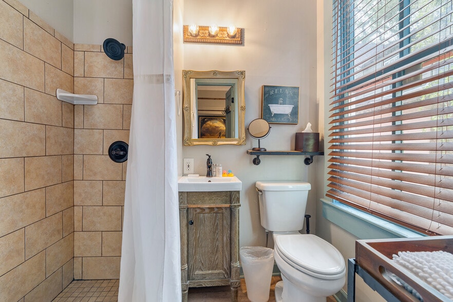 More Photos Of 44 Spanish St, Saint Augustine Hotel For Sale