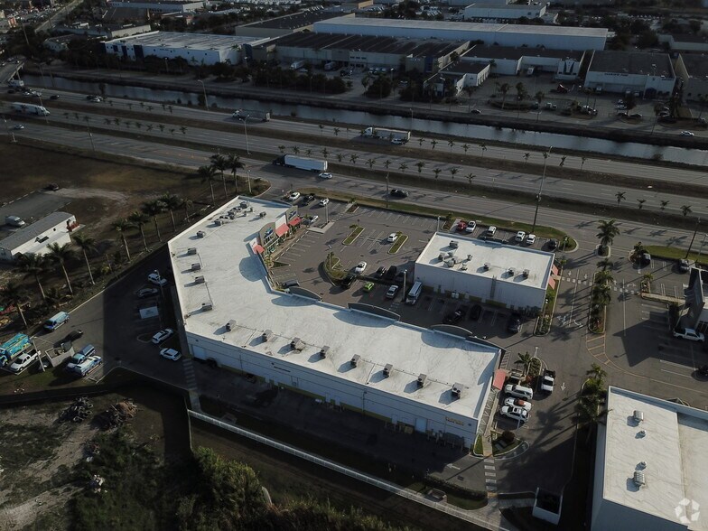 More Photos Of 13115 W Okeechobee Rd, Hialeah Storefront Retail Office For Lease