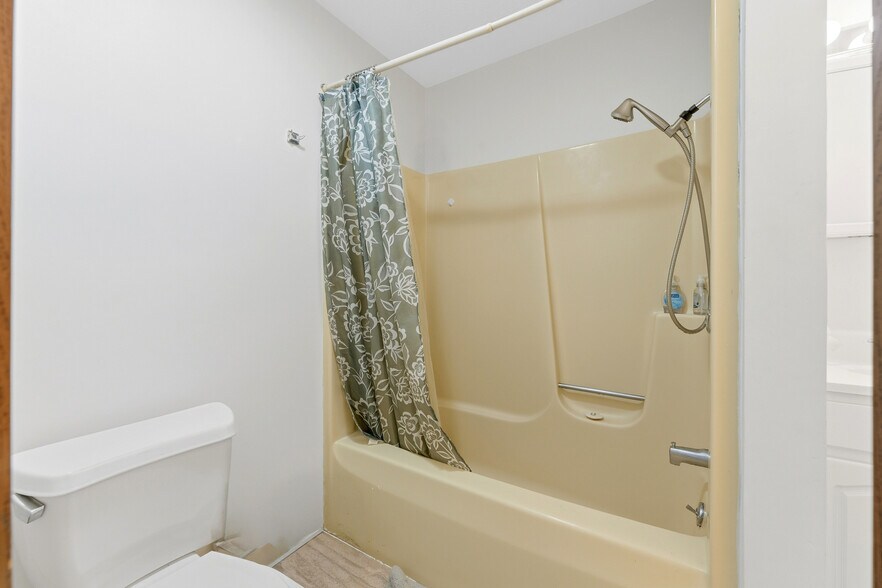 More Photos Of 320 Watts St, Morgantown Apartments For Sale