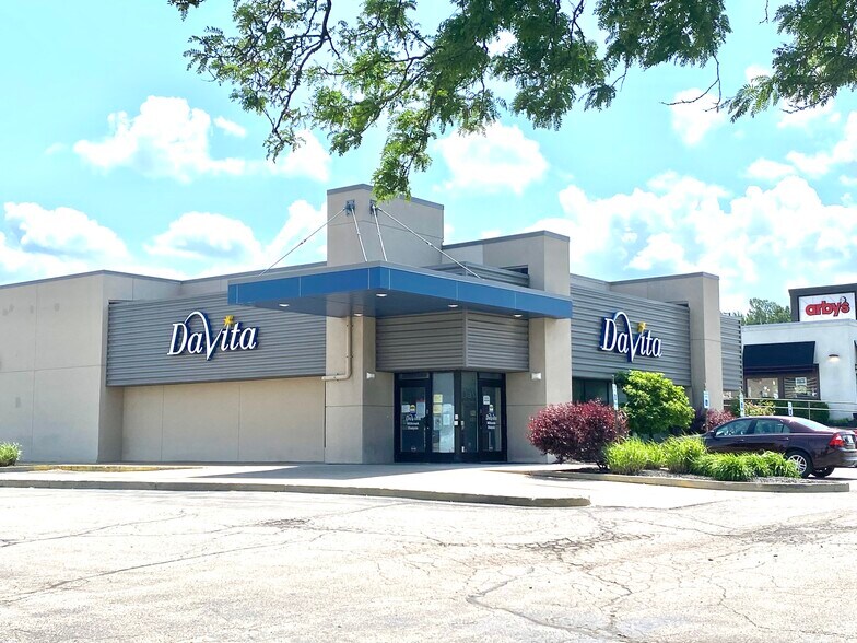 More Photos Of 5430 Peach St, Erie Drugstore For Sale