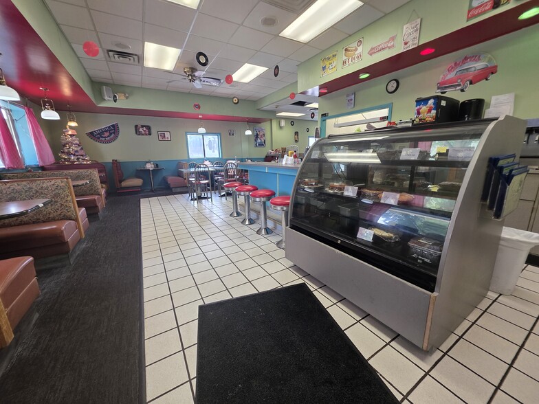 More Photos Of 51 W Water St, Markesan Restaurant For Sale