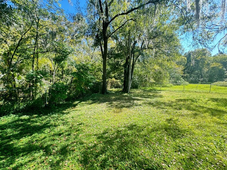 More Photos Of 809 E Alsobrook St, Plant City Flex For Sale