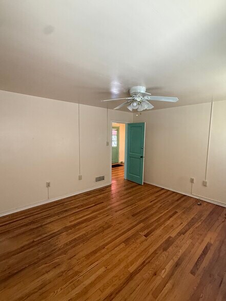 More Photos Of 140 Central Ave, Salinas Office For Sale