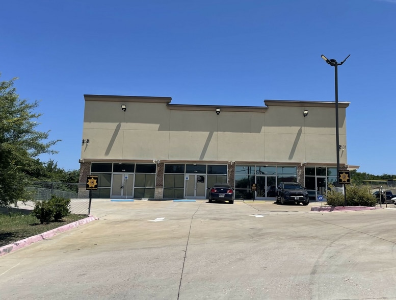 Primary Photo Of 2531 W Ledbetter Dr, Dallas Freestanding For Lease