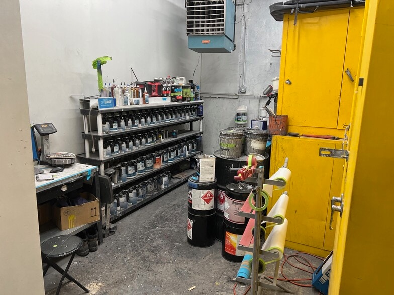 More Photos Of 134-140 E Saint Georges Ave, Linden Auto Repair For Lease