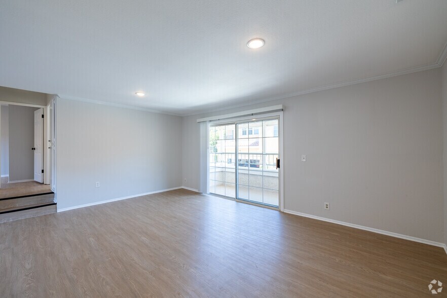 More Photos Of 5302-5304 Colodny Dr, Agoura Hills Apartments For Sale