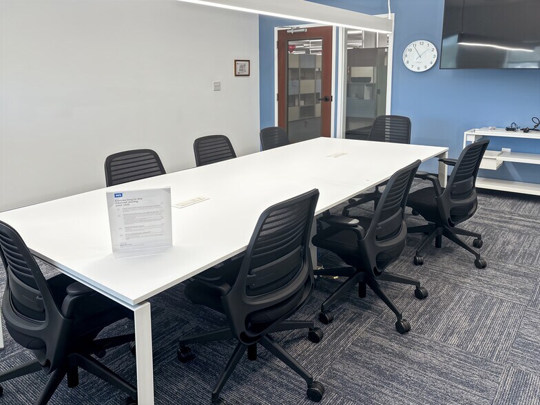 More Photos Of 5935 Rivers Ave, North Charleston Coworking Space