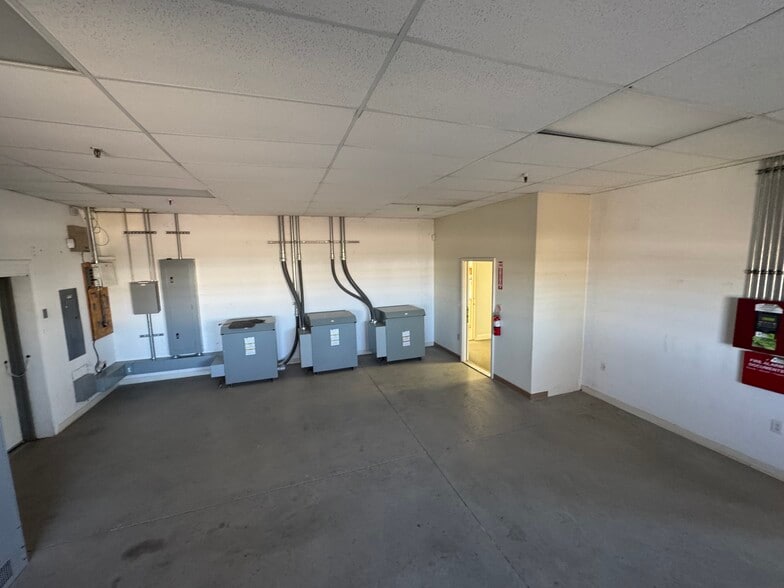 More Photos Of 190 E San Antonio Dr, King City Industrial For Sale