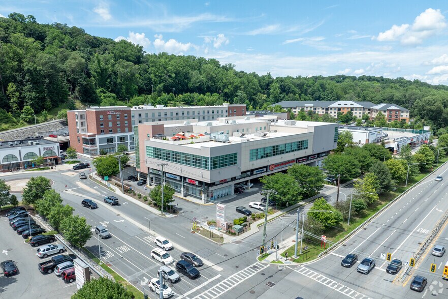 More Photos Of 50 Hamilton St, Dobbs Ferry Office For Lease