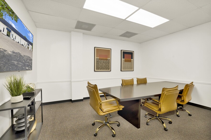 More Photos Of 589 Bessemer Super Hwy, Midfield General Retail For Sale