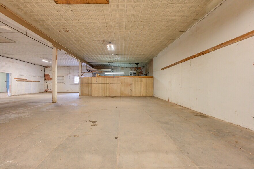 More Photos Of 1301 Buddy Holly Ave, Lubbock Warehouse For Lease