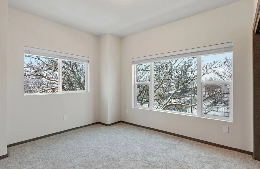 More Photos Of 2001 W Boone Ave, Spokane Apartments For Sale