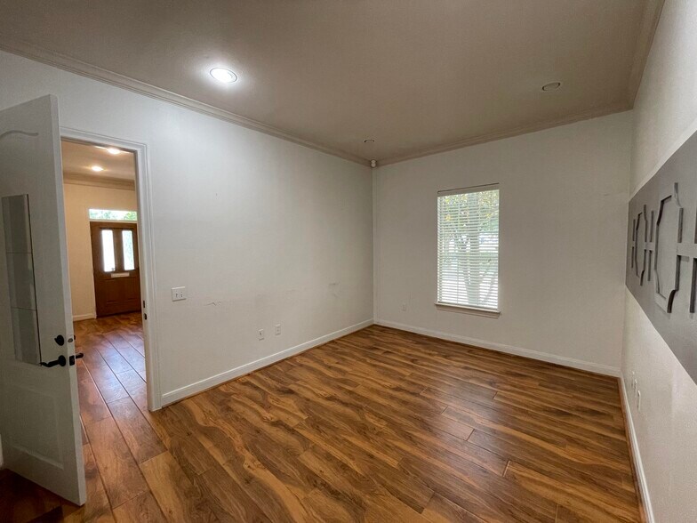 Primary Photo Of 4501 Cartwright Rd, Missouri City Medical For Lease