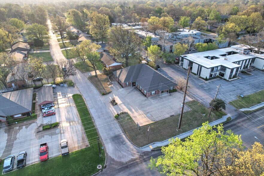 More Photos Of 5407 S Lewis Ave, Tulsa Office For Lease