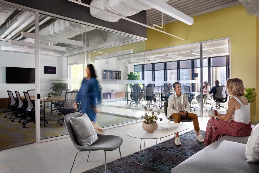 More Photos Of 700 S Flower St, Los Angeles Office For Lease