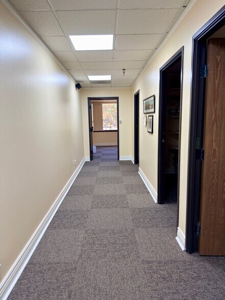 More Photos Of 674 County Square Dr, Ventura Office For Sale