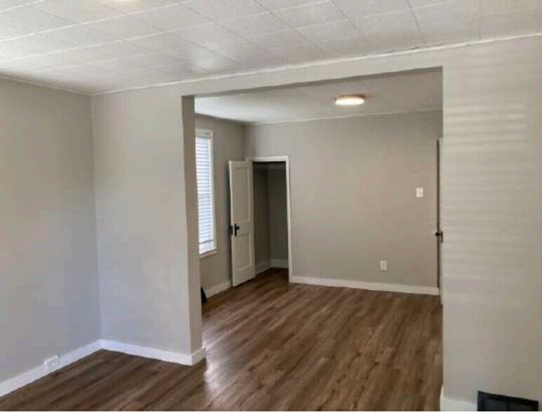 More Photos Of 1320 Harding Ave, Hershey Specialty For Sale