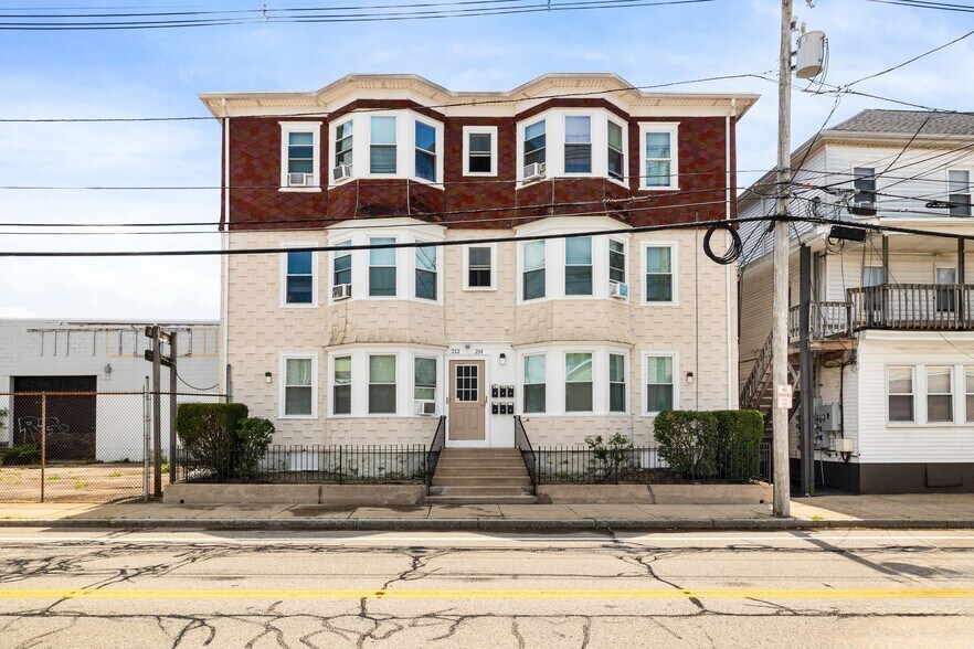 More Photos Of 212 Washington St, West Warwick Multifamily For Sale