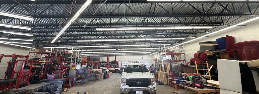 More Photos Of 1906 S Sheridan Rd, Tulsa Freestanding For Lease