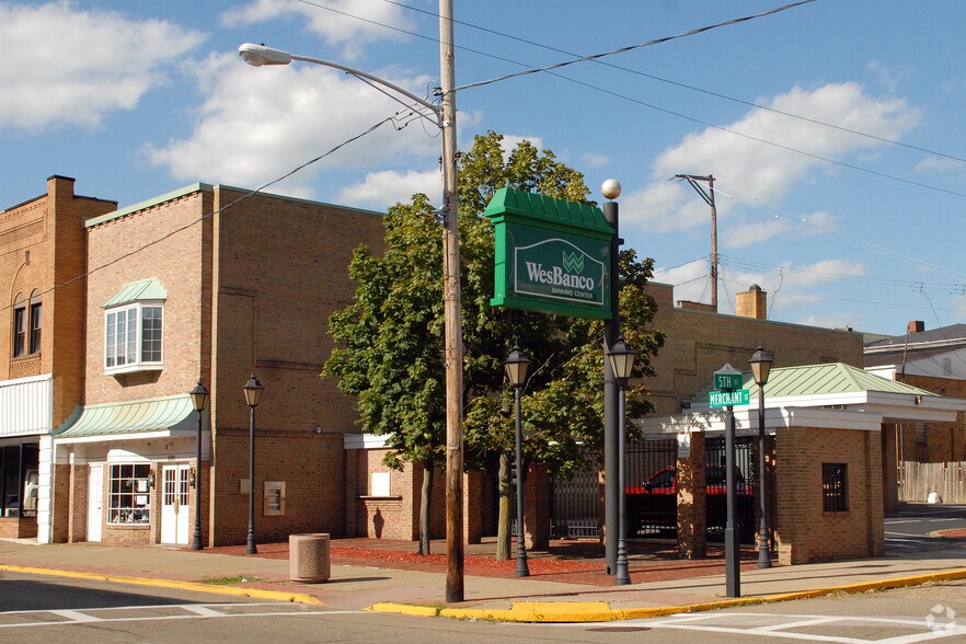 More Photos Of 506 Merchant St, Ambridge Bank For Sale